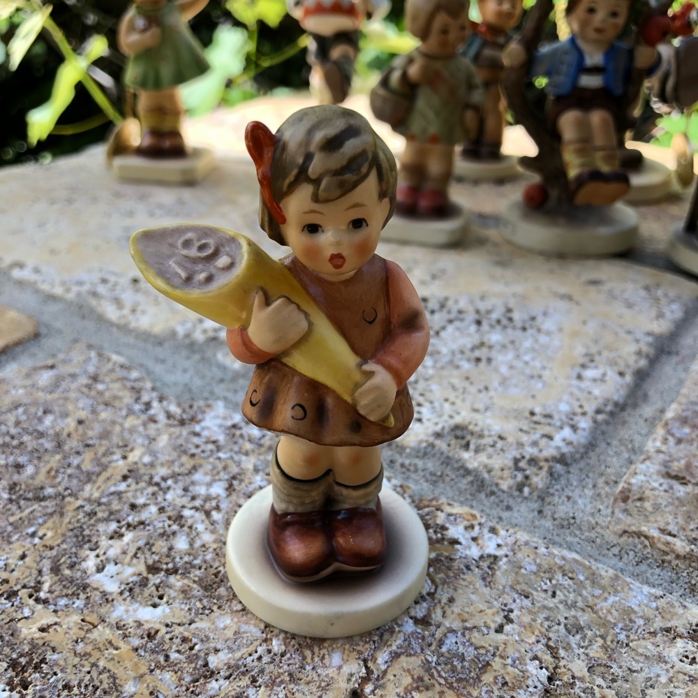 Goebel Hummel figurine membership year 1993/94
